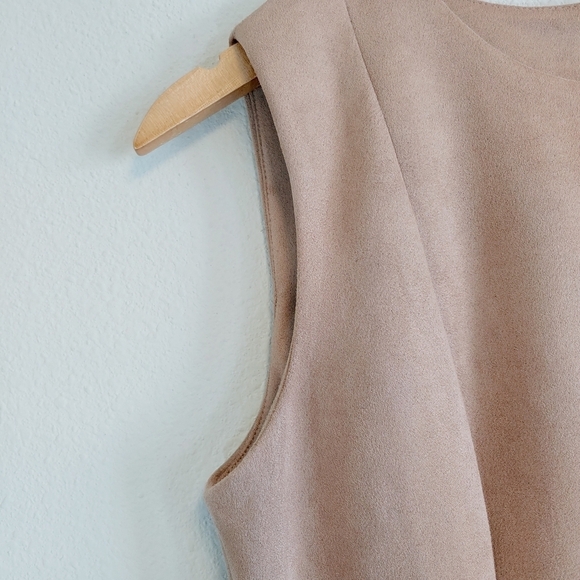 Calvin Klein Faux Suede Sheath Slim Fit Dress Sz 8 Career Evening Cocktails - Picture 3 of 11